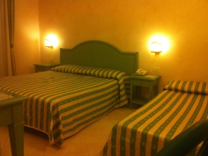 Deluxe Quadruple room