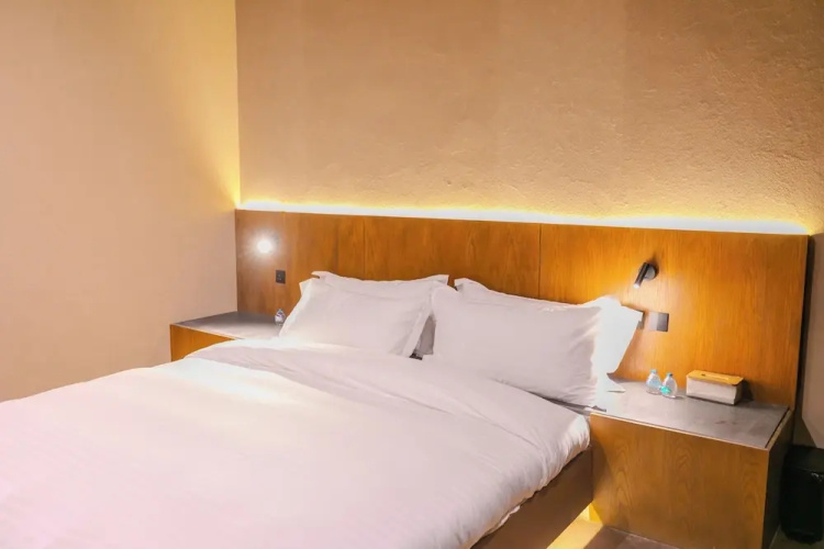 Portal Chalets With Private Pool-Al Arid