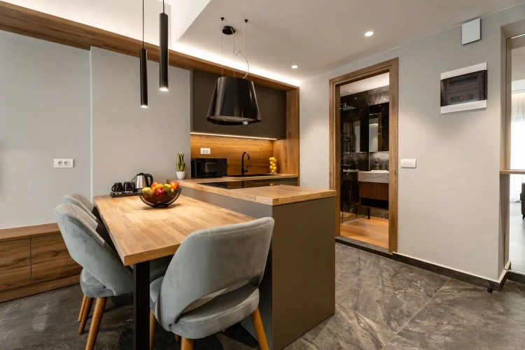 1 Bedroom Apartment