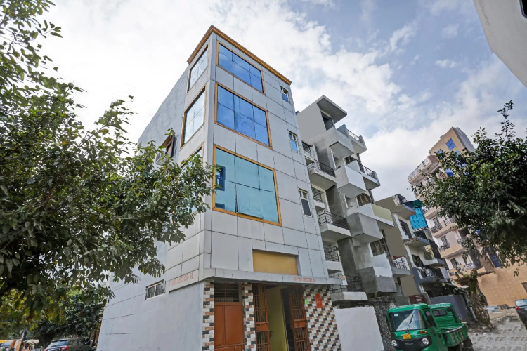 OYO Flagship 83518 Angel Corporate Suites