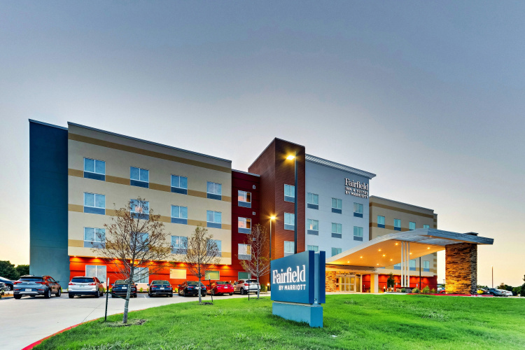 Fairfield Inn & Suites By Marriott Dallas Love Field - Dallas, TX