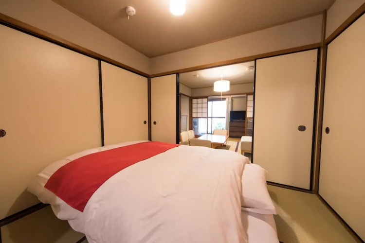 Kyomachiya IZO