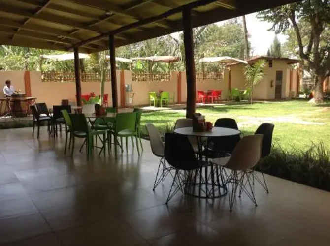 40-40 Lounge Arusha