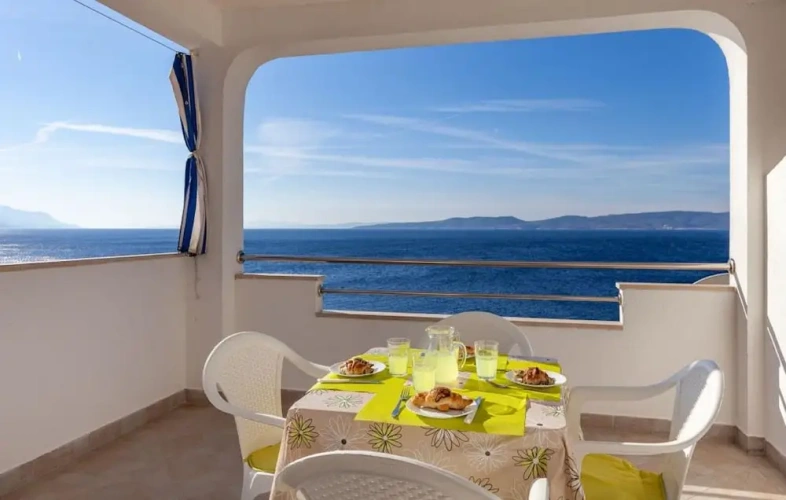 1 Bedroom Apartment with balcony