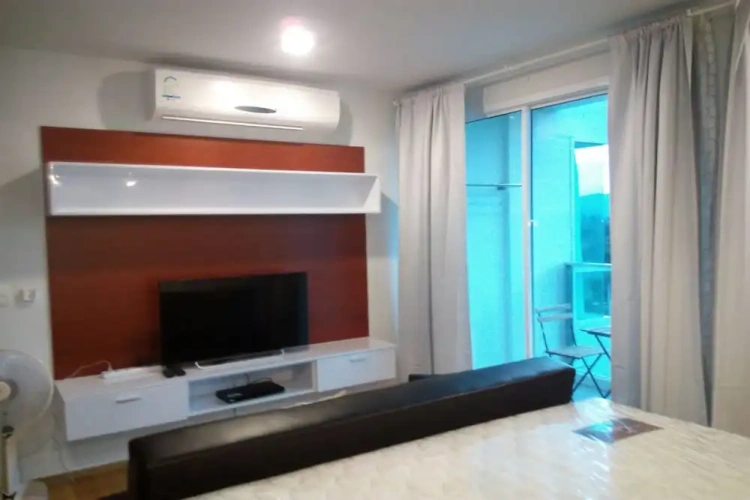 Studio with balcony