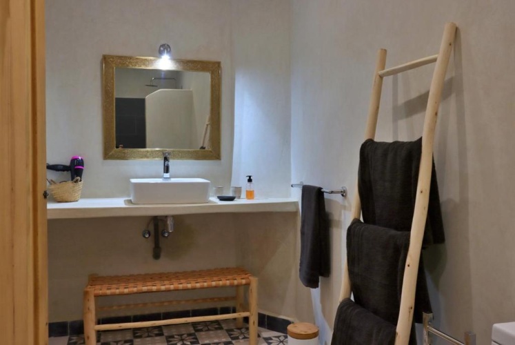 Standard Triple room