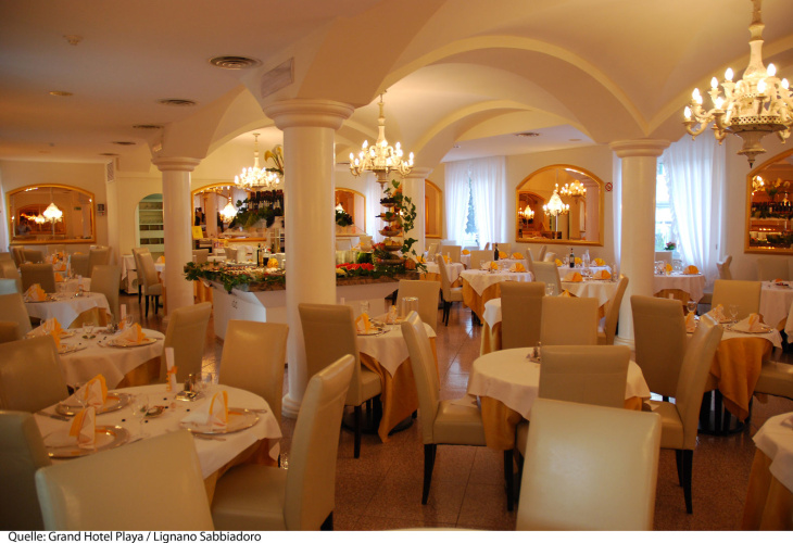 Grand Hotel Playa photo 30