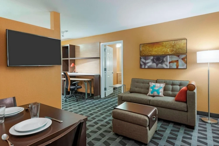 1 Bedroom Suite