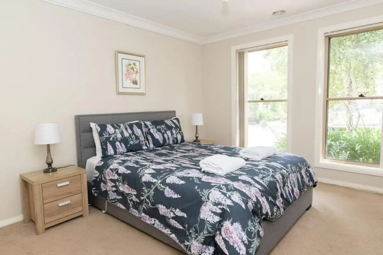 Franklin Villa, Central, Comfy & Convenient