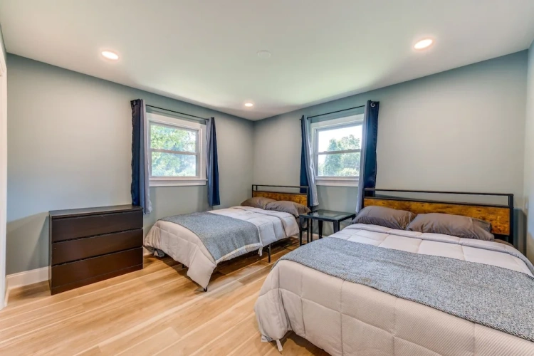 3 Bedrooms Cottage