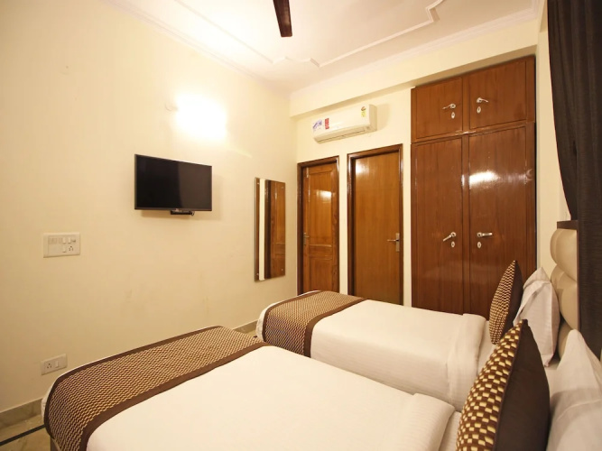 Cosy Tree Rooms by OYO Rooms