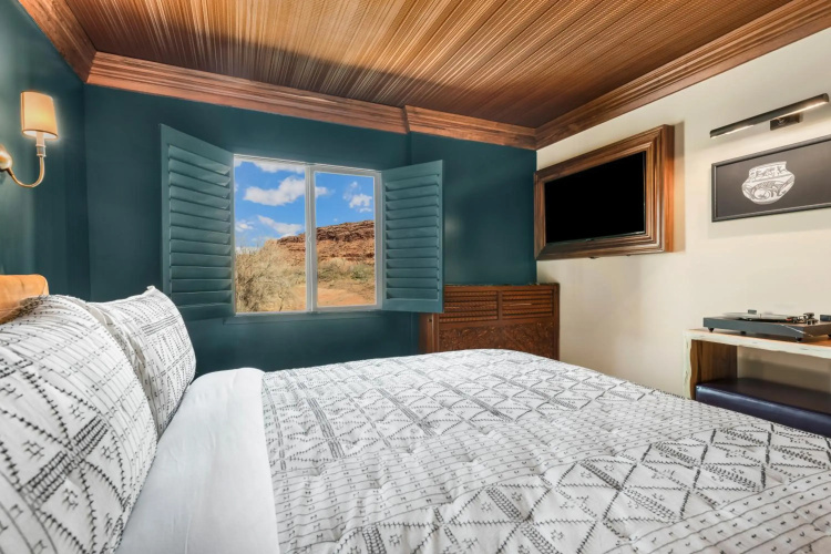 Wolfe's Hotel Moab