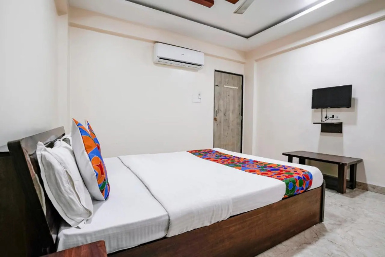 Fabhotel Rahul Executive