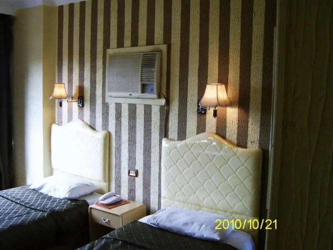 Standard Triple room with view