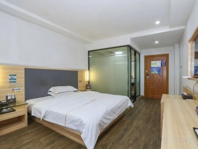 Xiongfu Business Hotel (Yulin Yufu Road Store)