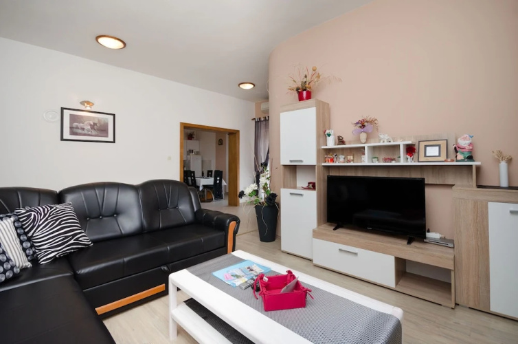 Apartments Mirjana