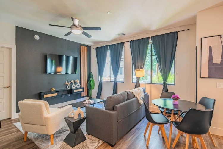 1 Bedroom Apartment