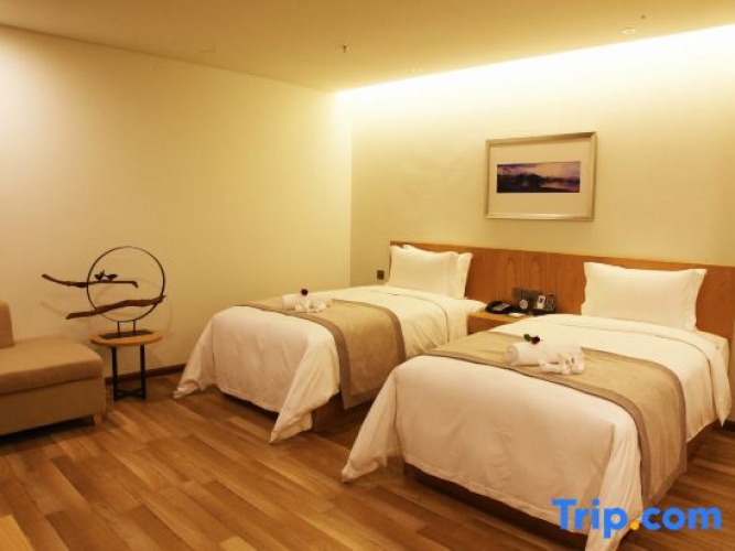 Standard Double room with sunrise view
