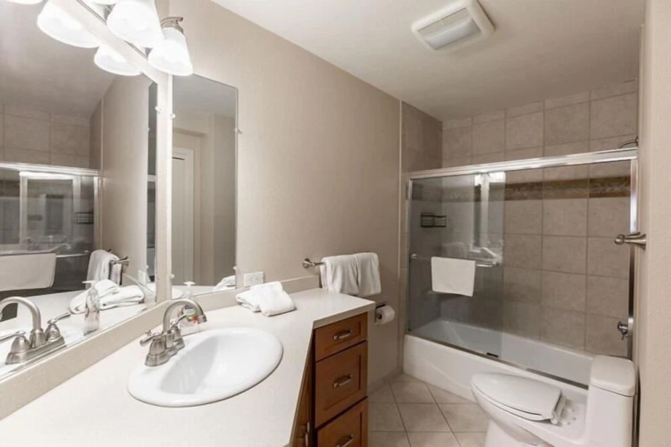 17 Vail Road 3 Bedroom Condo by RedAwning