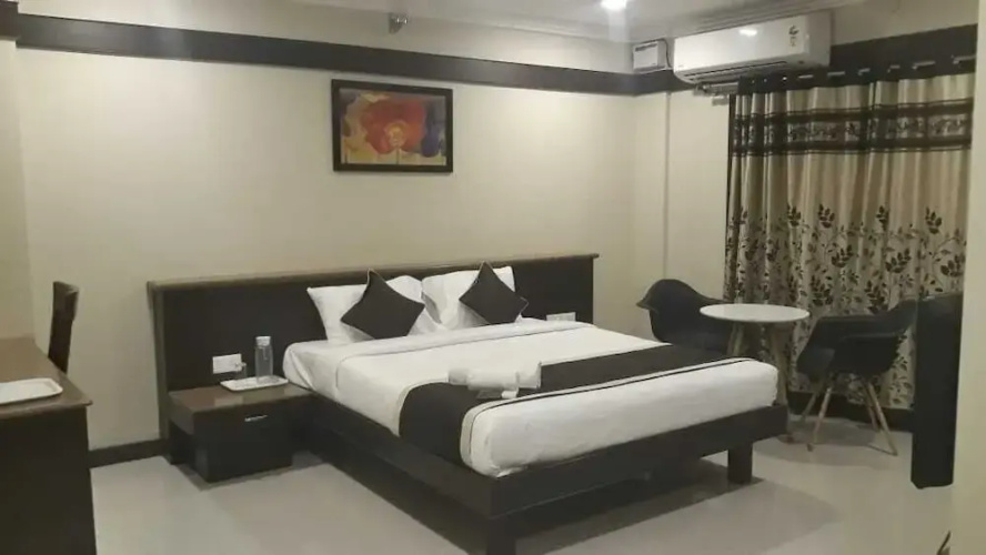 Green Valley Suites
