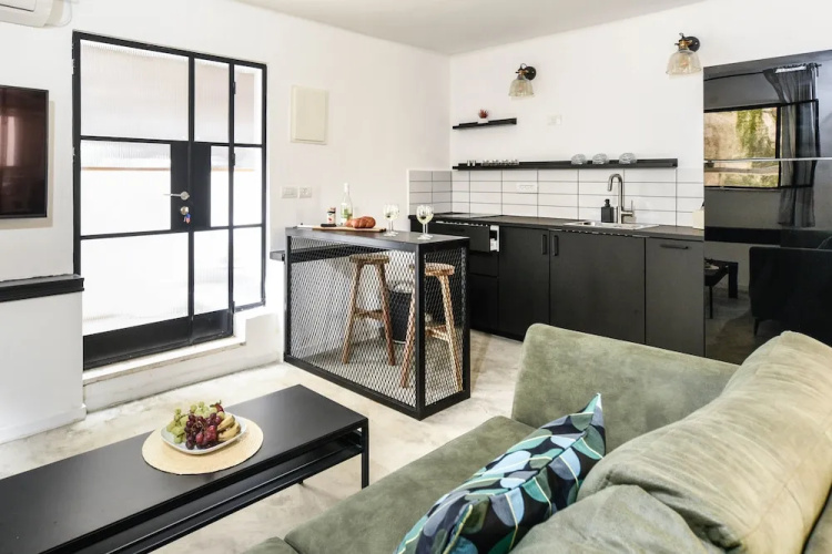 Stylish Studio City Apt Perfect Getaway