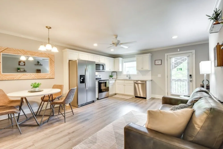 1 Bedroom Apartment