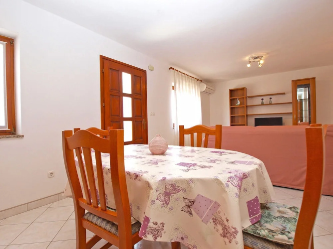Apartment 1349