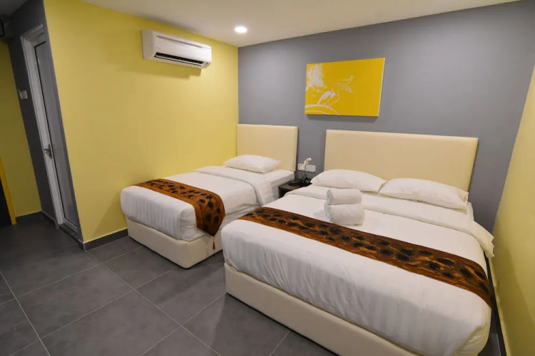 Grand Village Hotel