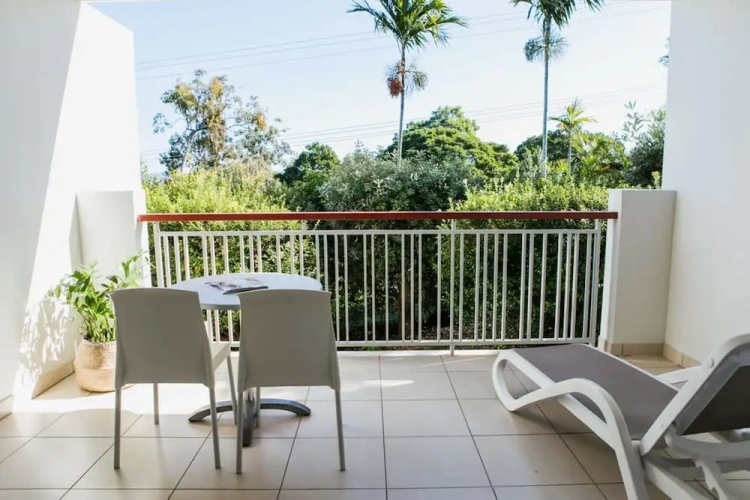 Standard Twin room with balcony