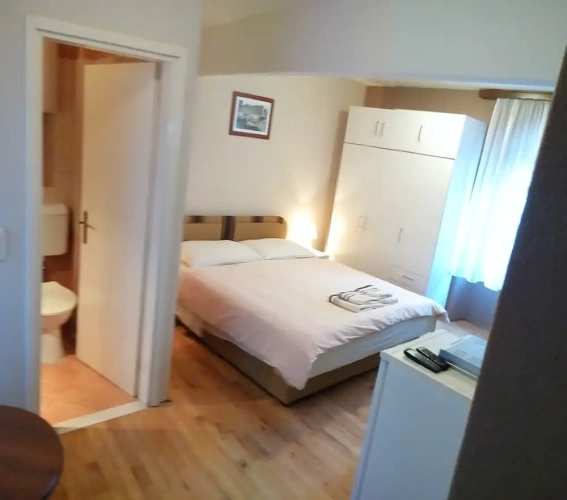 Standard Double room with city view