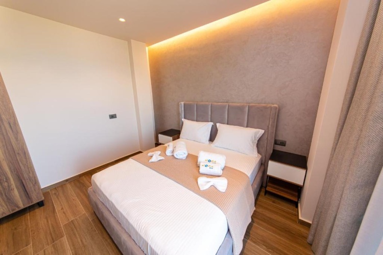 Deluxe Double Basement room with balcony