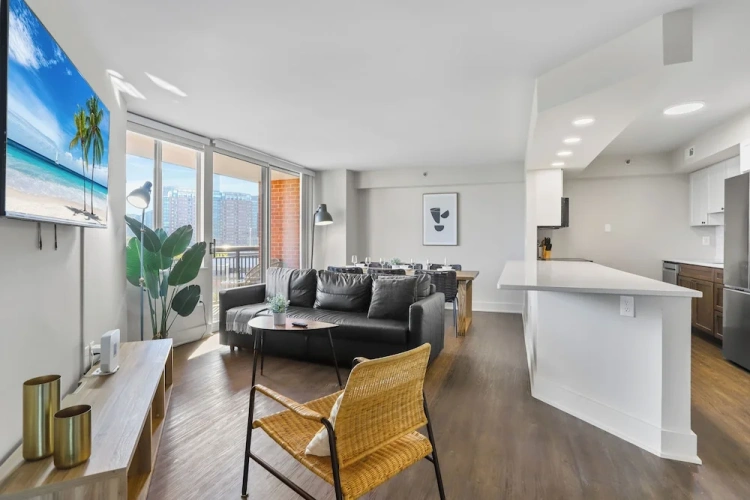 2 Bedrooms Apartment with balcony and with park view