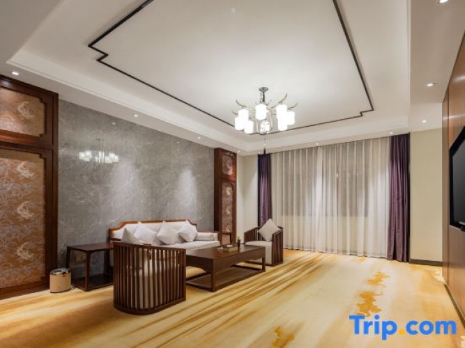 Luxury Family Duplex Suite
