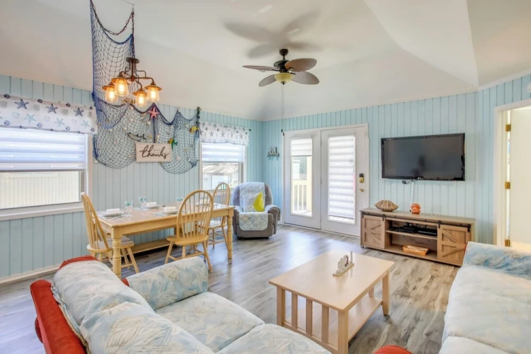2 Bedrooms Cottage