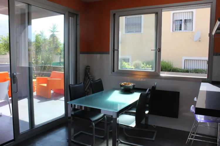 073 Villa Vergel