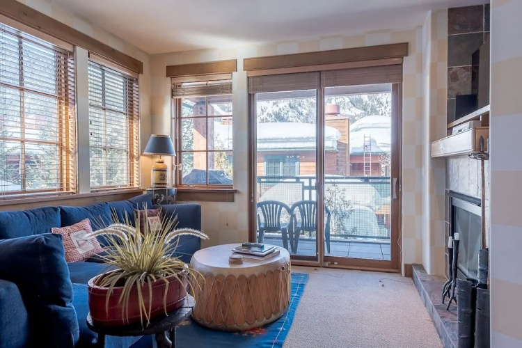 Westridge #27 - 3 Br Condo