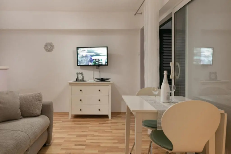 Apartments Talija Podgora