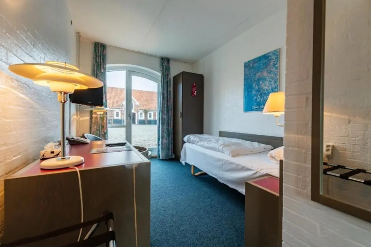 Standard Double room with view