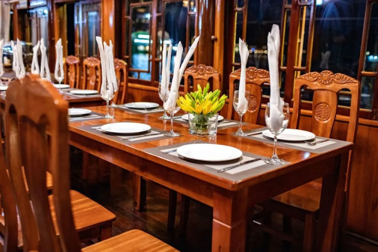 Seasun Boutique Cruise