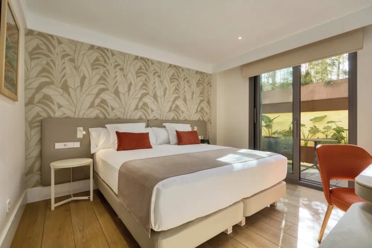 Standard Double room with garden view