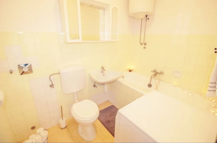 LEILANI -Stunning view apartment near the center!