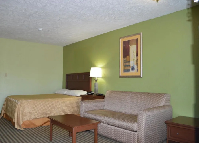 Americana Inn