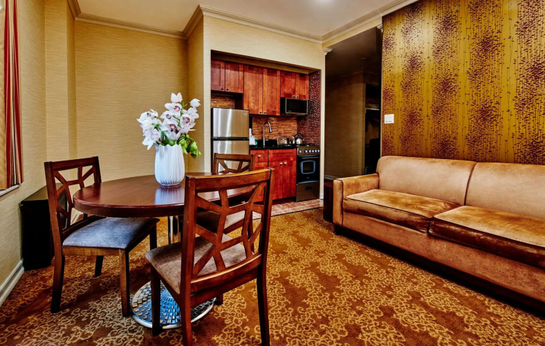 Radio City Apartments photo 32