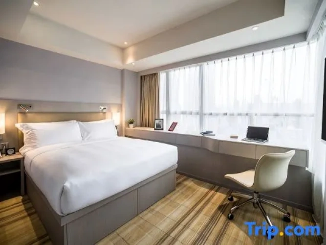 2 Bedrooms Suite