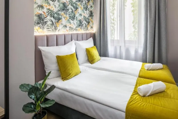 2 Bedrooms Apartment