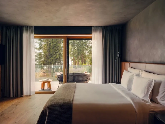 Deluxe Suite with balcony