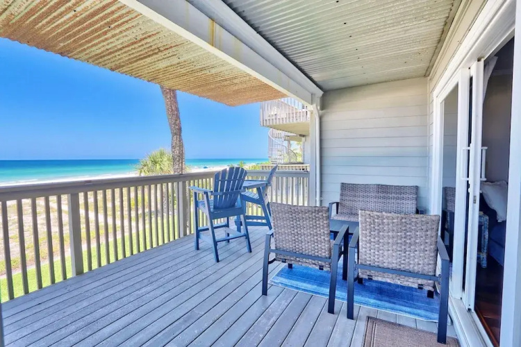 Pelican Pointe 4C
