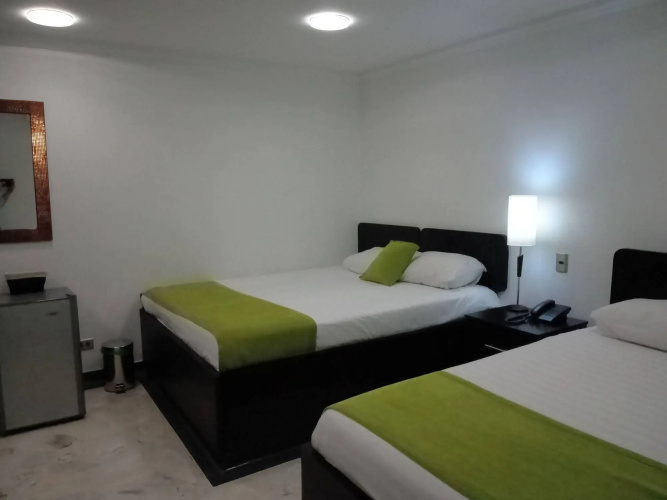 Hotel Calasanz Real