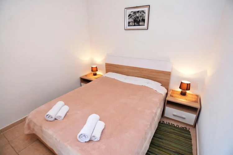 Apartments & Rooms Vanja