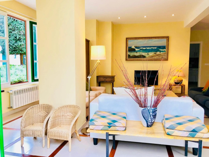 Covas Seabreeze Cottage